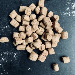 PEBERNØDDER (2 POSER)